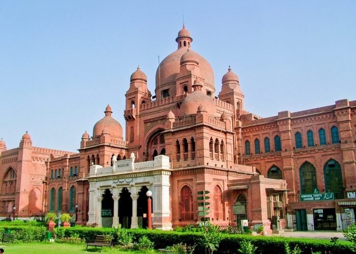 Lahore_Museum,_Lahore