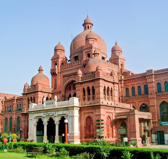 Lahore_Museum,_Lahore